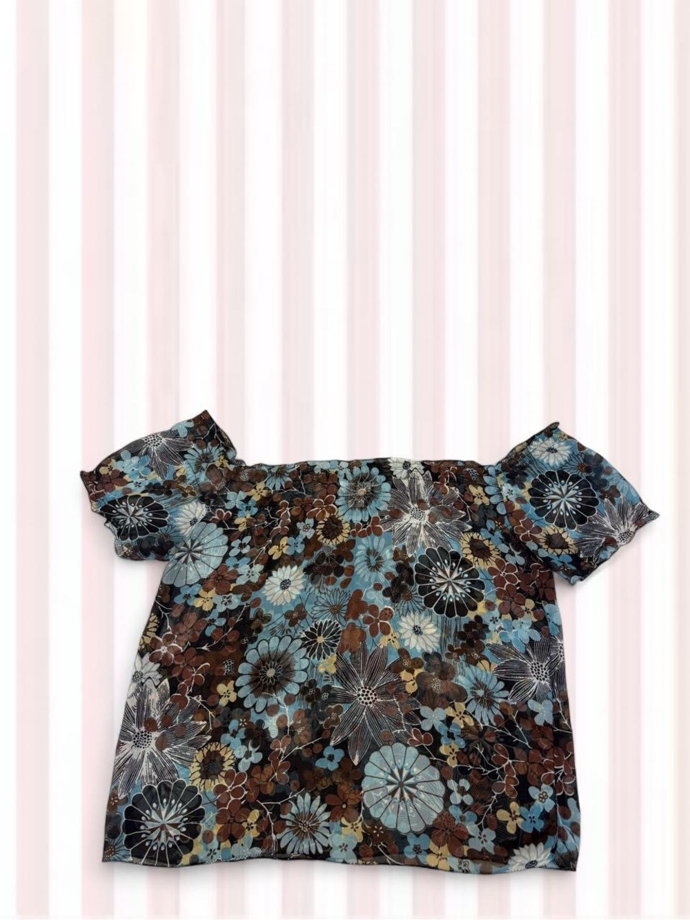 Tramp Floral Off-Shoulder Puff Sleeve Top in Blue and Brown